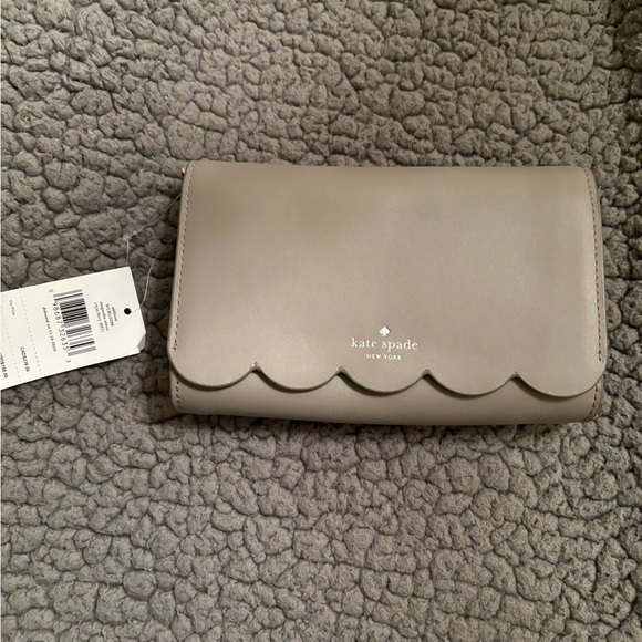 KATE SPADE  purse WITH strap! NWT - Picture 3 of 9